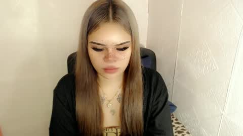 Snapshot of preciousangel69xxx chatting on 02.17.25 MAXXINE online show from 02.17.25