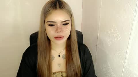 Snapshot of preciousangel69xxx chatting on 02.28.25 MAXXINE online show from 02.28.25