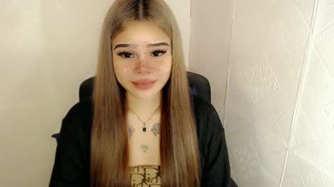 Snapshot of preciousangel69xxx chatting on 03.02.25 MAXXINE online show from 03.02.25