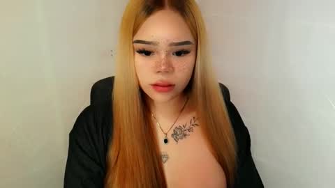 Snapshot of preciousangel69xxx chatting on 11.23.25 MAXXINE online show from 11.23.25