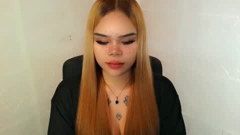 Snapshot of preciousangel69xxx chatting on 12.03.25 MAXXINE online show from 12.03.25