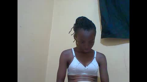 Snapshot of prekky chatting on 02.05.26 lynn online show from 02.05.26