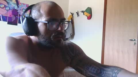 Snapshot of pretoriaan chatting on 10.19.25 pretoriaan online show from 10.19.25