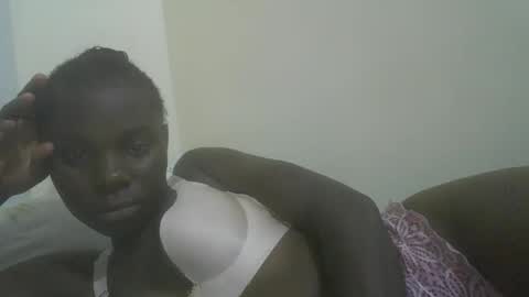 prettiest_doll online show from 12.15.25