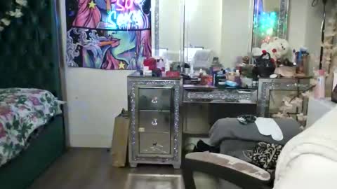 Yasmine pretty online show from 03.21.26