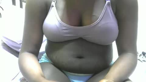 Snapshot of pretty_barbz chatting on 10.03.25 pretty_barbz online show from 10.03.25