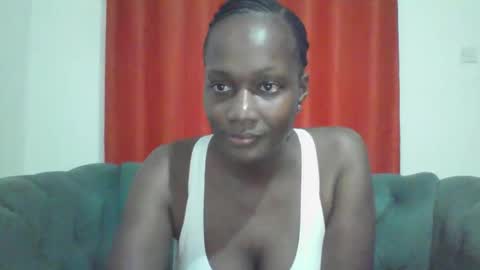 Snapshot of pretty_beib chatting on 03.11.25 Karol online show from 03.11.25