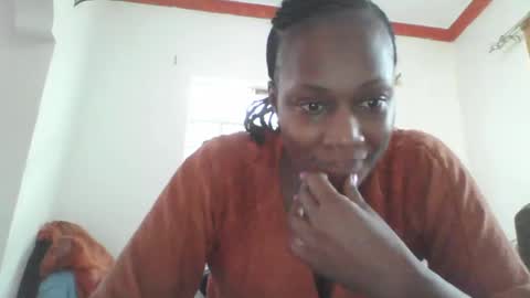 Snapshot of pretty_beib chatting on 03.12.25 Karol online show from 03.12.25