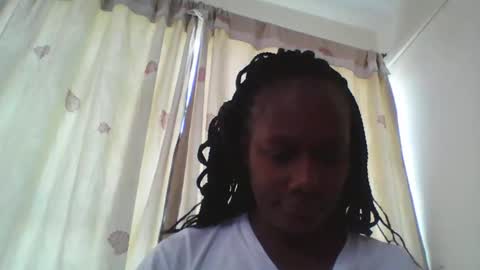 Snapshot of pretty_beib chatting on 09.24.25 Karol online show from 09.24.25