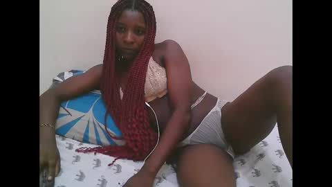 pretty online show from 03.30.26