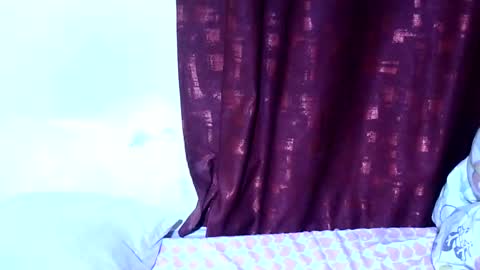 pretty_ebby online show from 04.01.26