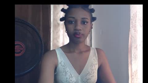 Snapshot of pretty_ebonygirl2 chatting on 02.28.26 Pretty ebonygirl2 online show from 02.28.26