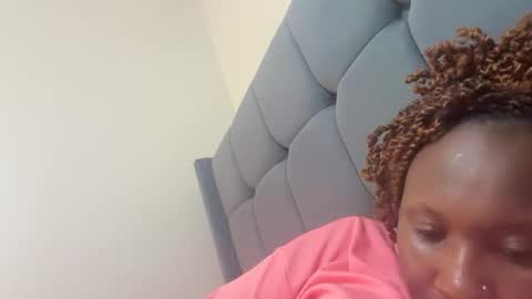 independent model online show from 10.09.25