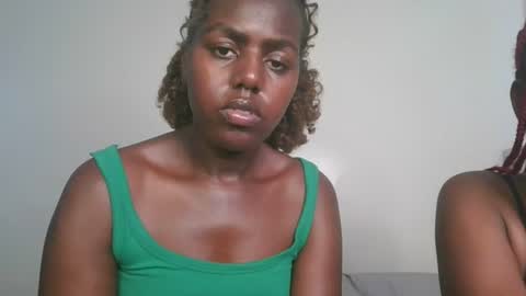 Snapshot of pretty_empress chatting on 07.06.26 pretty_empress online show from 07.06.26