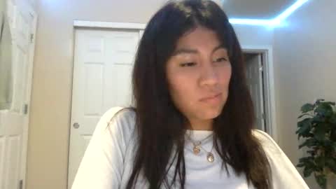 pretty_girl828687 online show from 12.19.25