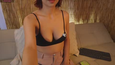 pretty_goddess online show from 05.17.26