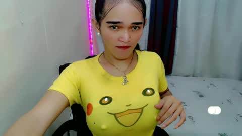Snapshot of pretty_lady_kitty chatting on 06.22.26 pretty_lady_kitty online show from 06.22.26
