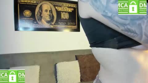 pretty lana online show from 11.29.25