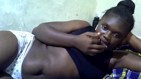 pretty_melan online show from 04.04.26