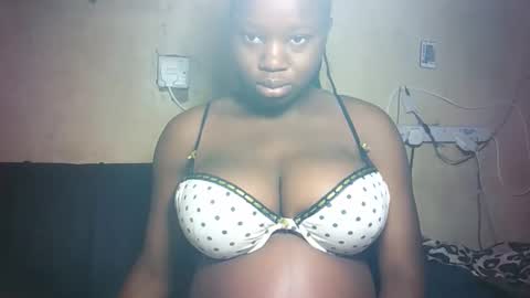 pretty_milan online show from 03.18.26