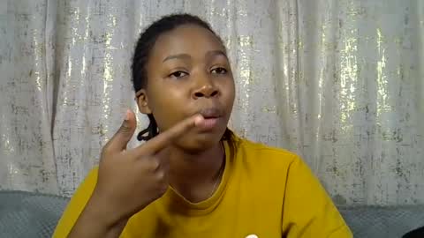 pretty_petite24 online show from 08.03.26