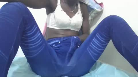 pretty_petite_ebony online show from 12.16.24