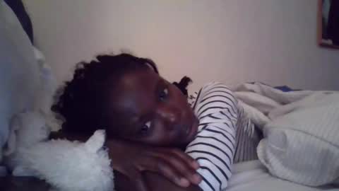 pretty_petite_ebony online show from 10.06.25