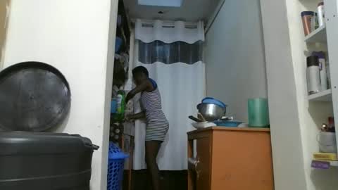 pretty_petite_ebony online show from 11.24.25