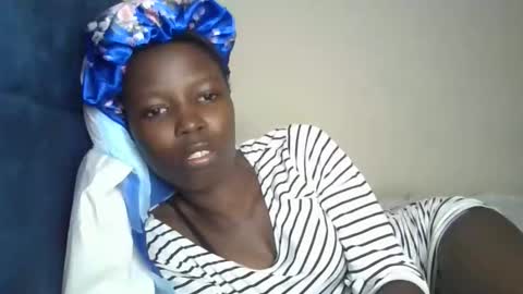 pretty_petite_ebony online show from 02.13.26