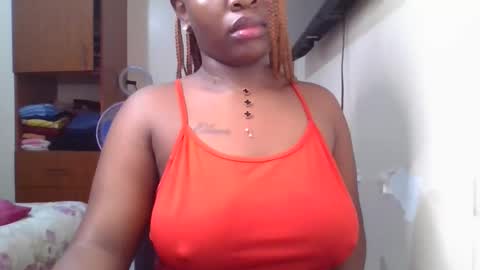 pretty_shila online show from 04.18.26