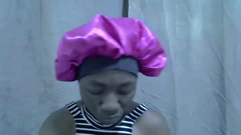 Snapshot of pretty_swirl chatting on 02.22.26 Twirl online show from 02.22.26