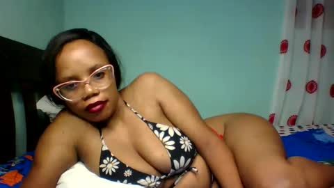 Snapshot of pretty_zara chatting on 04.11.26 pretty zara online show from 04.11.26