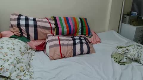 PrettyAsian098 online show from 10.10.25