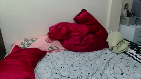 PrettyAsian098 online show from 10.31.25