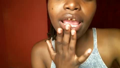 Snapshot of prettybabe02 chatting on 01.23.25 SaraCattra online show from 01.23.25