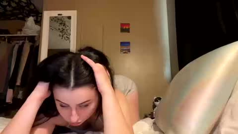 Snapshot of prettybaby22 chatting on 10.13.25 prettybaby22 online show from 10.13.25