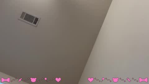 Snapshot of prettybabybrat chatting on 09.11.25 Baby Brat online show from 09.11.25