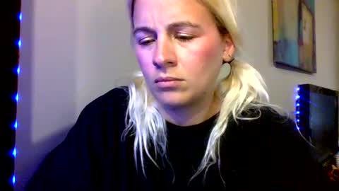 Snapshot of prettybabypetite chatting on 06.18.26 Missy Jack online show from 06.18.26