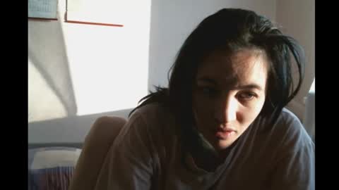 Bella online show from 02.22.25