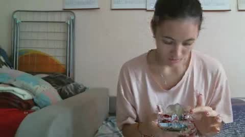 Bella online show from 09.28.25