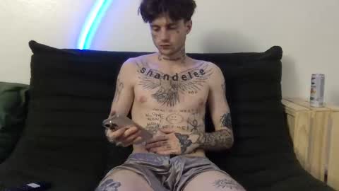 pretty boy online show from 10.27.25