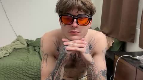 pretty boy online show from 03.26.26