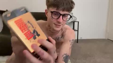 pretty boy online show from 04.01.26