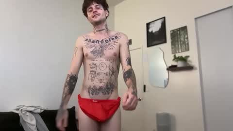 Snapshot of prettyboyszn chatting on 05.11.26 pretty boy online show from 05.11.26
