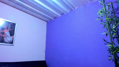 Snapshot of prettybunnies08 chatting on 01.21.25 Enzo Denis online show from 01.21.25