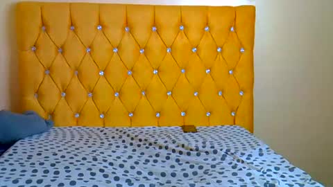 Snapshot of prettycandy0 chatting on 09.22.25 prettycandy0 online show from 09.22.25