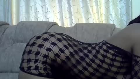 Snapshot of prettycandy4 chatting on 10.31.25 prettycandy4 online show from 10.31.25