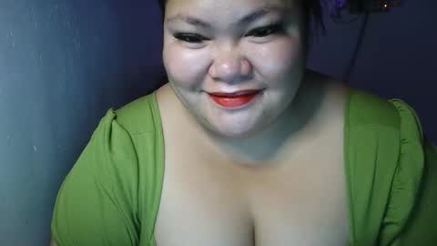 Snapshot of prettycarla_ chatting on 09.08.25 prettycarla online show from 09.08.25