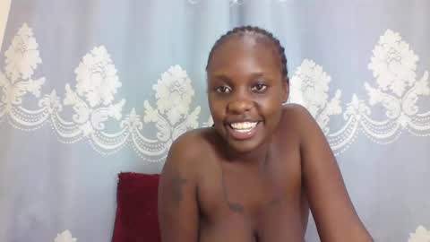 Snapshot of prettydarkskin002 chatting on 02.23.25 SHANIA online show from 02.23.25