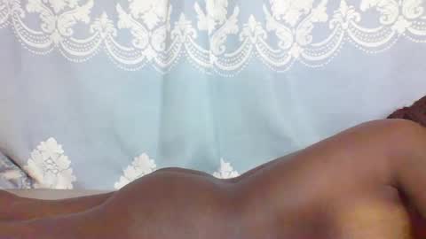 Snapshot of prettydarkskin002 chatting on 02.26.25 SHANIA online show from 02.26.25